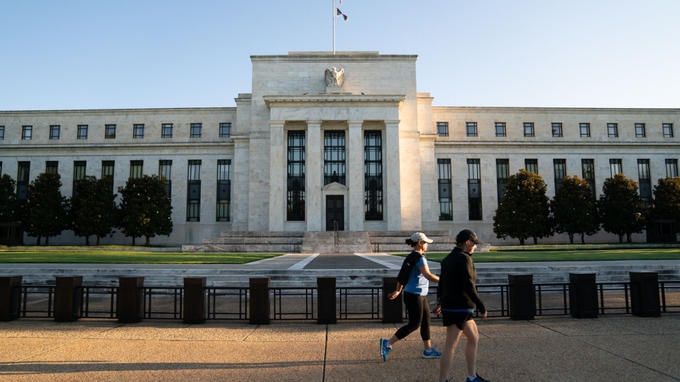 Holt: Too early for Fed to cut, too late to hike - Video