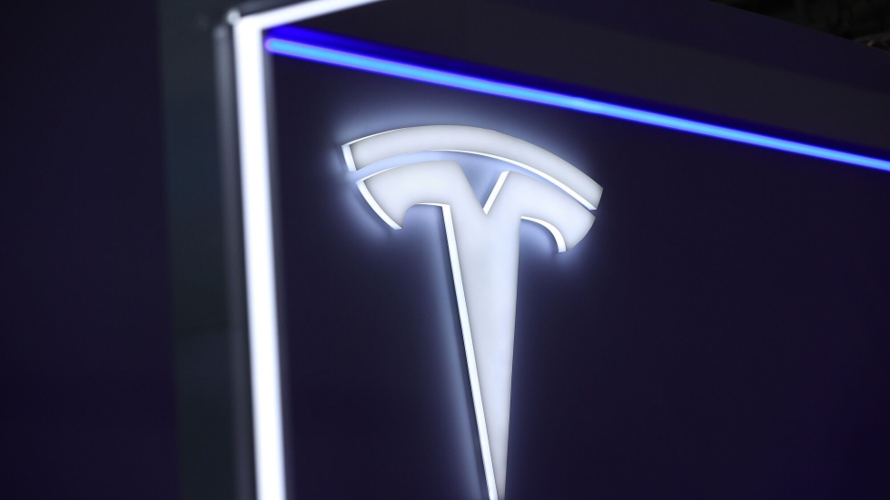 Tesla will struggle until it offers a truly affordable EV: Market strategist Bob Iaccino – Video