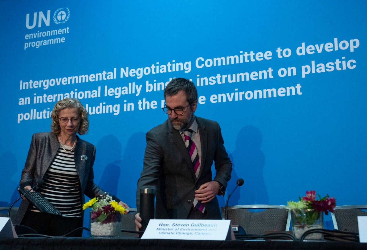5 takeaways from the global negotiations on a treaty to end plastic pollution | KLRT [Video]