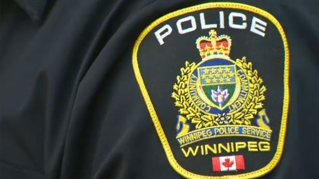 Winnipeg police respond to string of incidents involving knives, hatchet [Video]