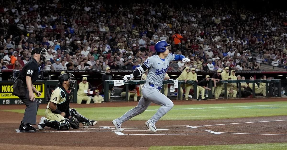 Walker’s homer in 10th lifts Diamondbacks over Dodgers 4-3 after delay for bee swarm [Video]