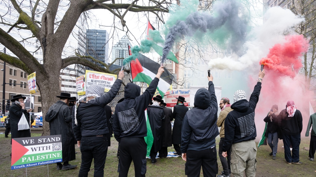Counter-protesters face off with pro-Palestinian encampment group at McGill University [Video]