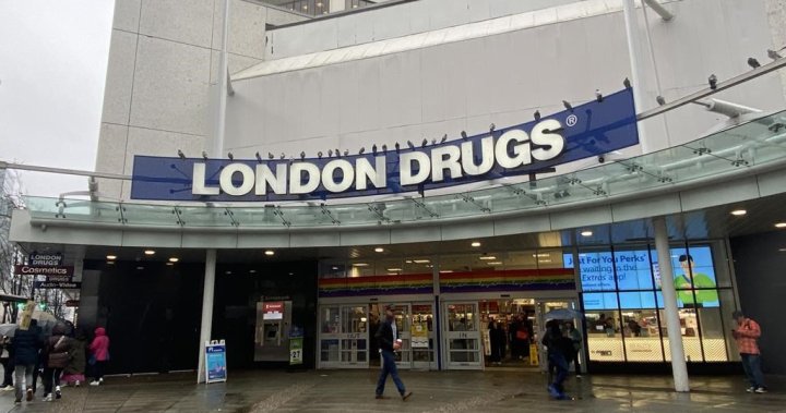London Drugs remains closed, says it is reviewing billions of lines of data [Video]