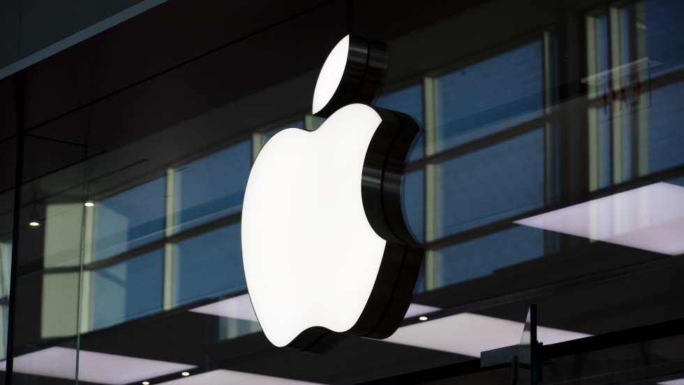 Apple’s stock buyback is really what’s lifting the market today: portfolio manager – Video