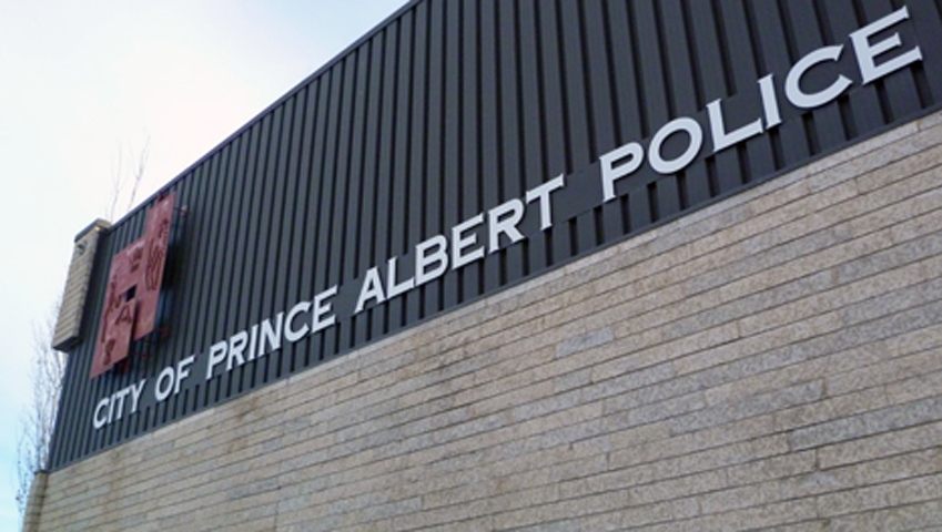 Police make 3 arrests after 4 staff members assaulted at Sask. business [Video]
