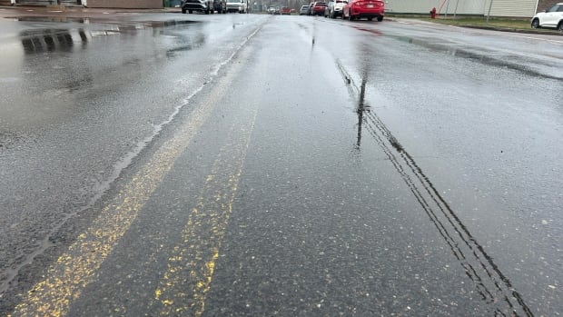 Why the lines on P.E.I. roads are harder to see this time of year [Video]