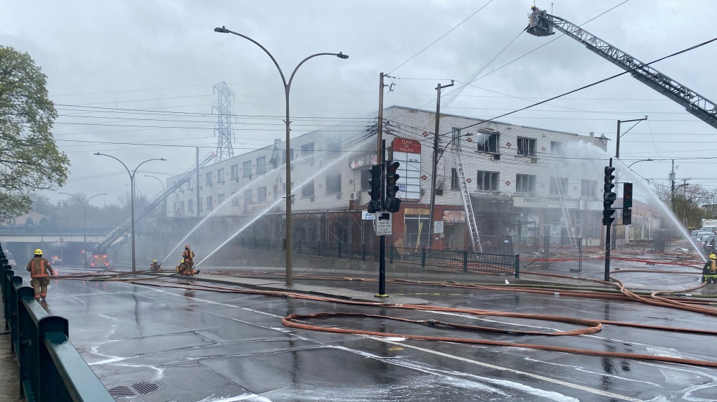 Montreal building fire being investigated by arson squad. [Video]