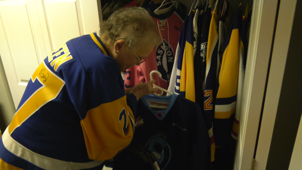 Saskatoon Blades superfans excited for game 7 [Video]