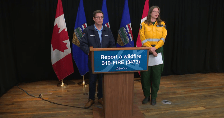 Despite rain in some areas, wildfire risk in northwestern Alberta remains extreme [Video]