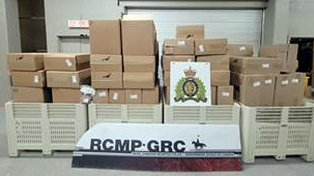 Quebec man facing charges after RCMP seize unstamped cigarettes during eastern Ontario traffic stop [Video]