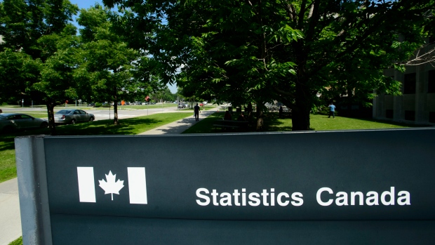 Employment jumps by 90,000 in April, raising doubts about June rate cut [Video]