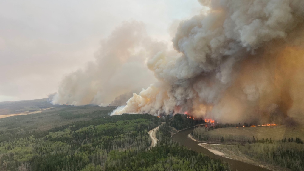 Wildfire burning near Fort McMurray [Video]
