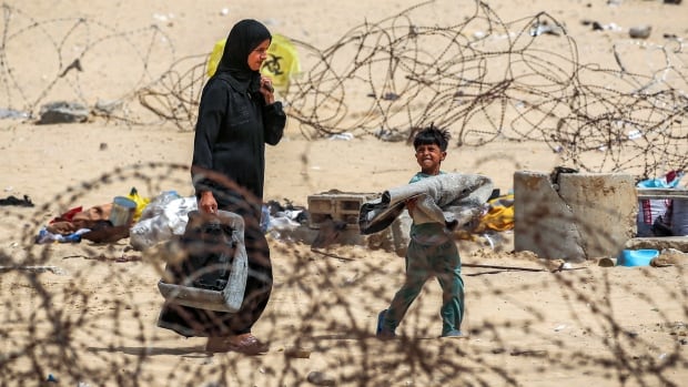 Israel issues new evacuation orders for Rafah amid expanding offensive in packed city [Video]