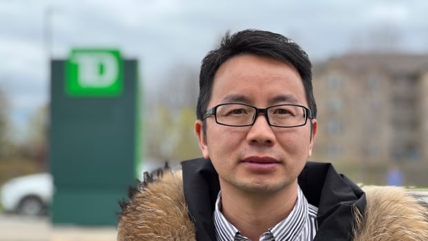 Customer who filed complaint against TD Bank refuses to sign gag order to get compensation [Video]
