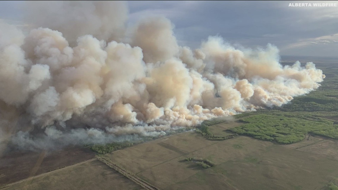 Canadian wildfires cause Air Quality Alert in Minnesota [Video]