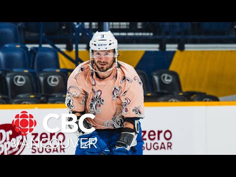 Goalie’s pink paisley T-shirt becomes unlikely addition to Canucks’ fashion lineup [Video]