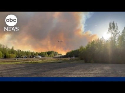 It’s Back: Toxic Smoke From Canadian Wildfires Heads South [Video]