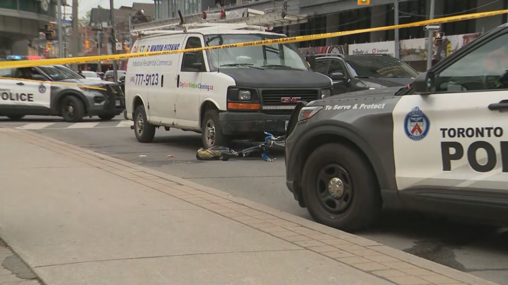 Cyclist seriously injured in downtown Toronto collision [Video]