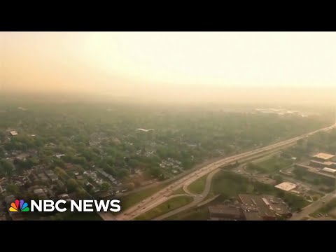 Canadian wildfires forcing thousands to evacuate [Video]