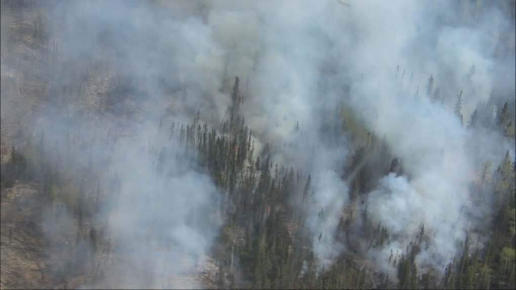 Manitoba wildfires: Premier Wab Kinew tours areas [Video]