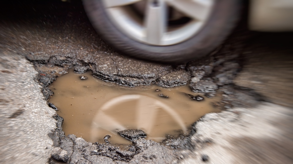 City not liable for vehicle damaged by pothole, B.C. tribunal rules [Video]
