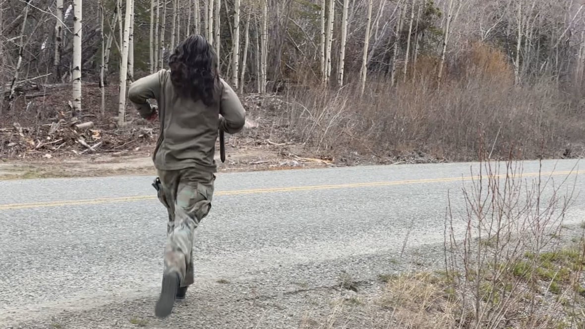 WATCH: Indigenous runners make way through Yukon on 