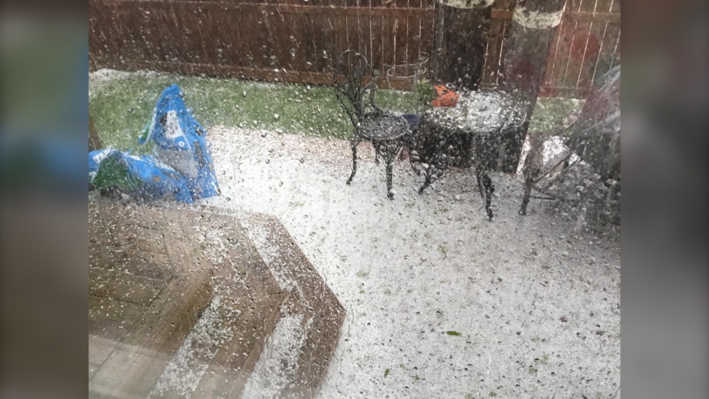 Severe thunderstorm rolls through southern Manitoba [Video]