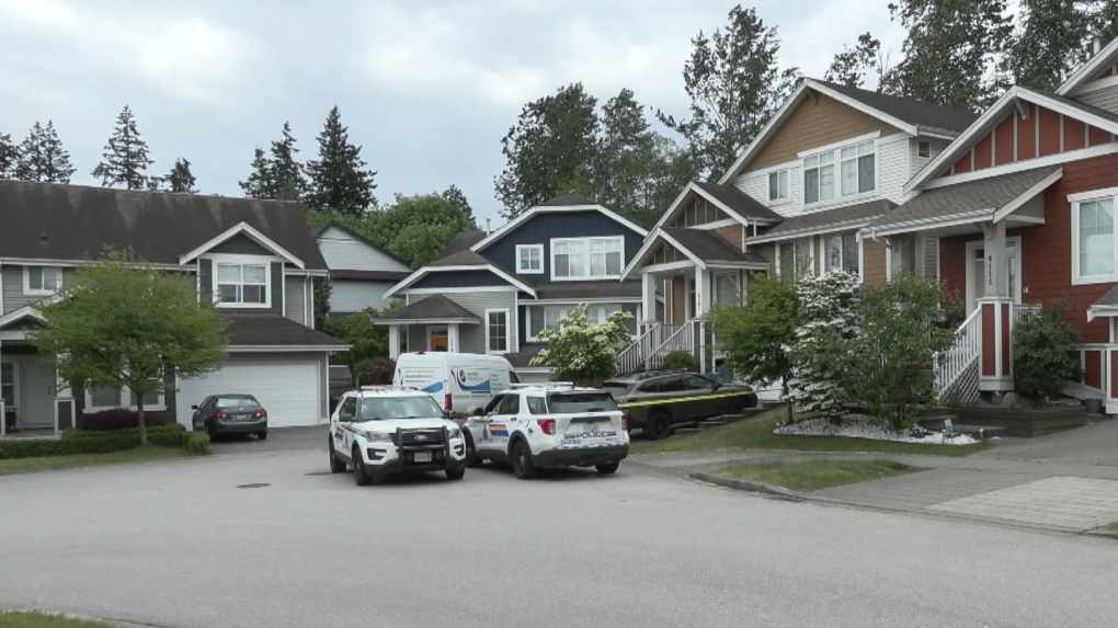Surrey news: Men found dead in home didn’t have criminal records [Video]