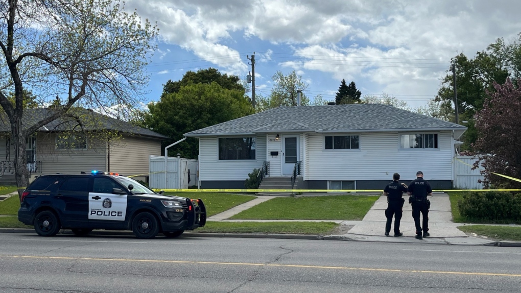 Man in critical condition following reported shooting in Calgary [Video]