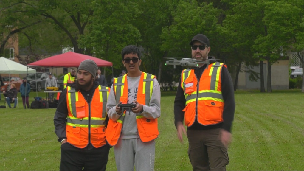 Manitoba students learn to pilot drones as part of SEAR program [Video]