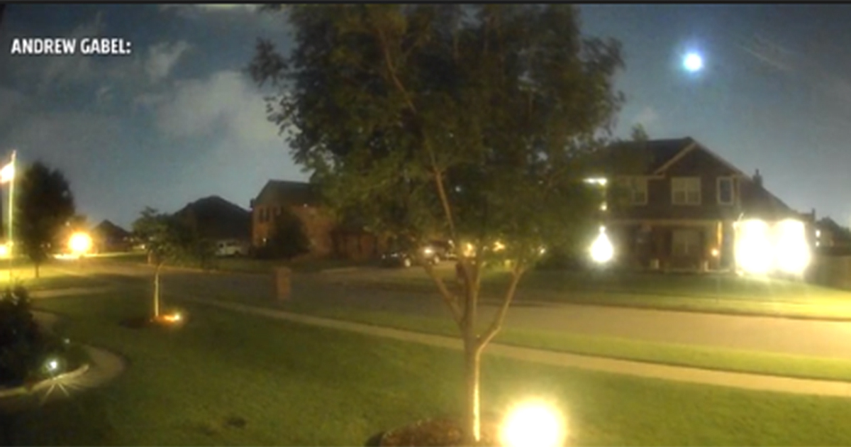Watch: Southwest jet buzzes Oklahoma neighborhood [Video]