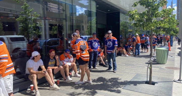 Stanley Cup Final: Edmonton Oilers fans line up for outdoor watch parties hours before Game 7 [Video]