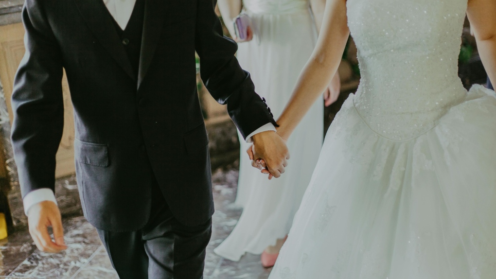 Is marriage harder today? Why one psychologist says yes [Video]