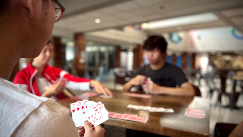 UW students win chance to compete in top North American bridge competition [Video]