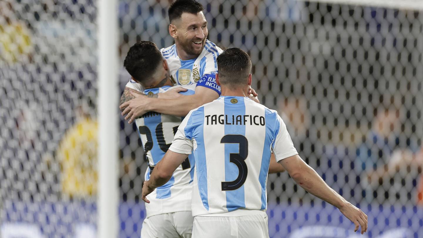 Messi’s 109th goal leads defending champion Argentina over Canada 2-0 and into Copa America final  Boston 25 News [Video]