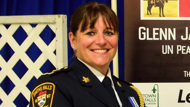 Smiths Falls swears in 1st female police chief [Video]