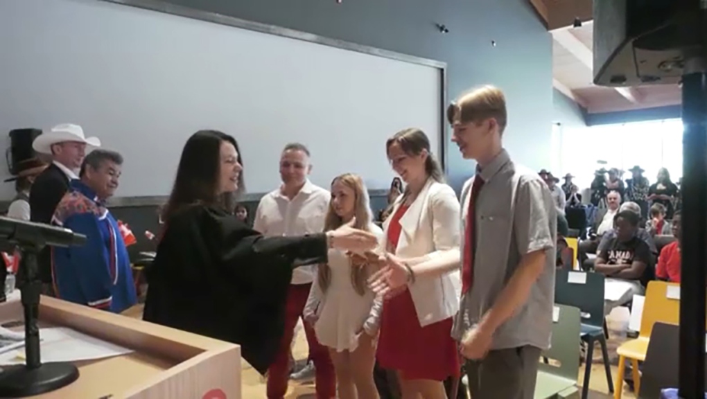 25 new Canadian citizens sworn in Saturday in Calgary [Video]