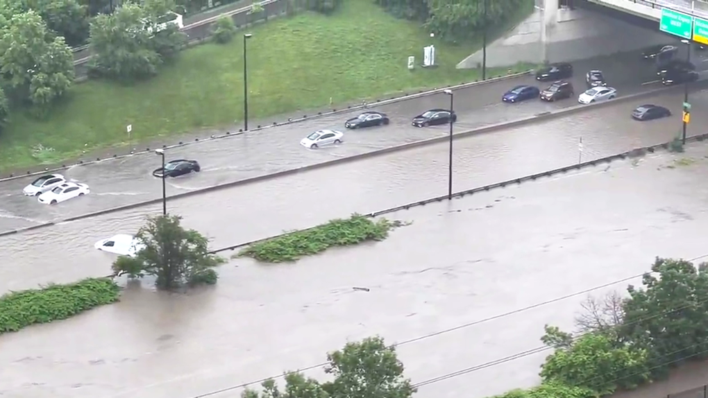 Toronto flooding: Portions of DVP and Lake Shore Boulevard closed [Video]