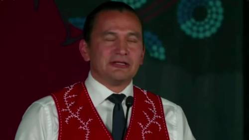 Premier Wab Kinew signs deal to return land to Manitoba Mtis [Video]