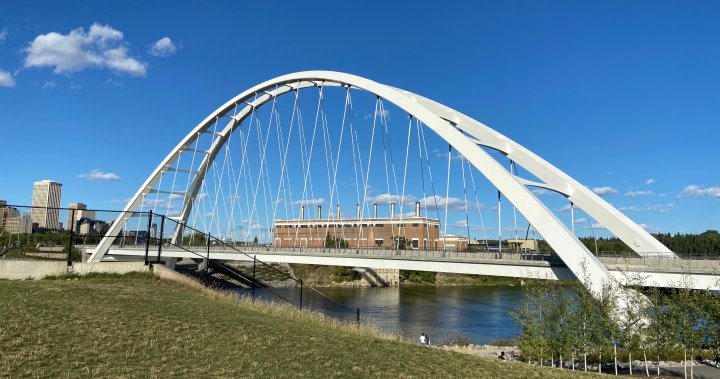 Edmonton mulls Walterdale Bridge 2-way traffic flow changes amid upcoming construction – Edmonton [Video]