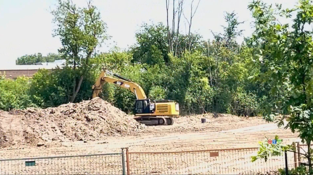 Residents of townhouse development say they bought homes because of the surrounding greenspace, now it’s being destroyed [Video]