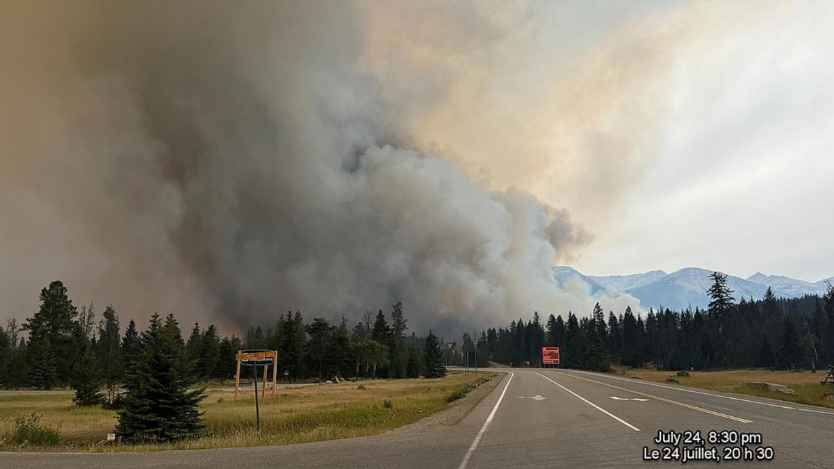 Latest map after wildfires break out in Jasper National Park in Alberta [Video]