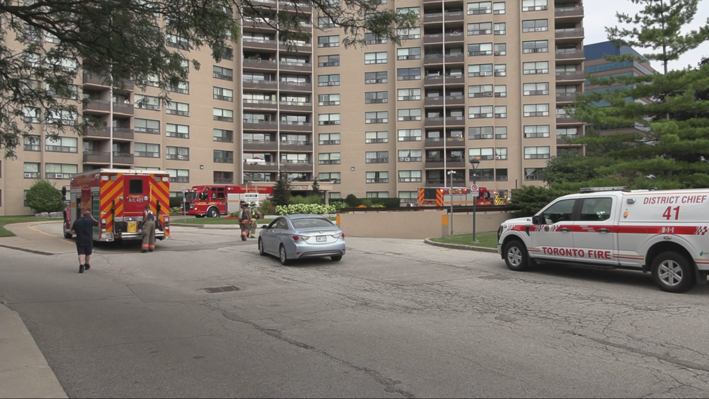 Man in hospital after Toronto apartment fire caused by pot on stove [Video]