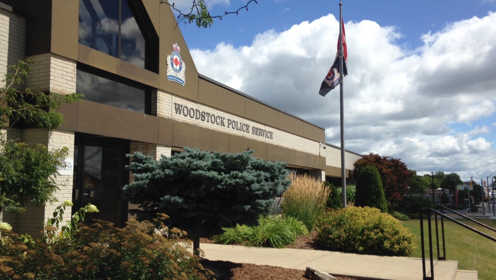 Woodstock police conduct warrant sweep [Video]