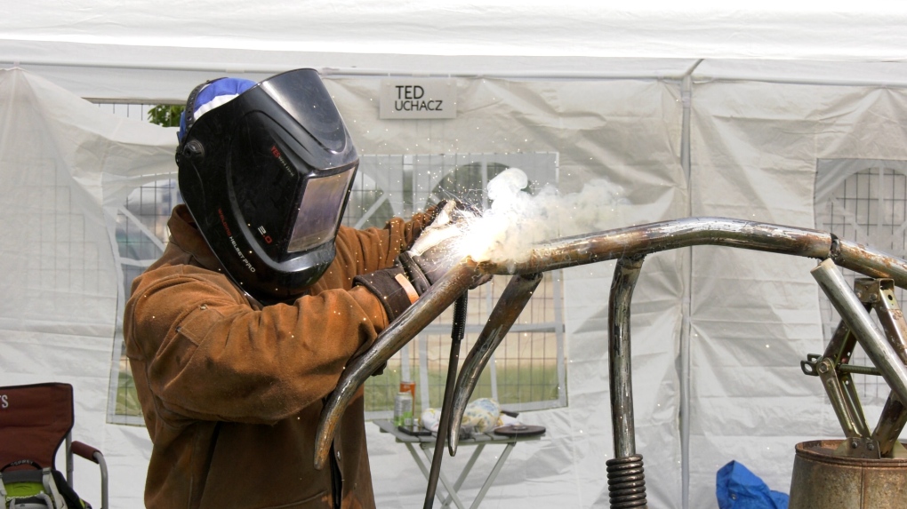 Sask. sculptors create art pieces for Martensville [Video]