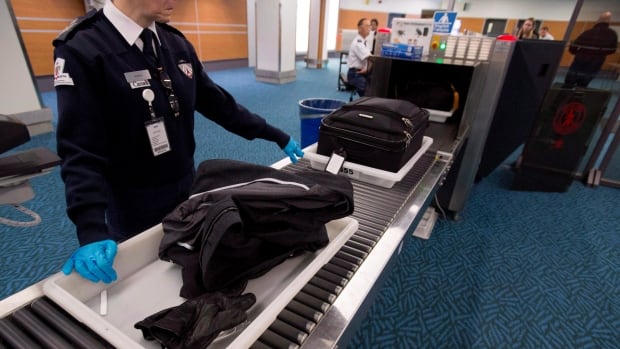 Travellers accuse screening officers at Ottawa airport of ‘unprofessional’ behaviour [Video]