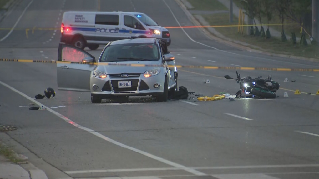 Motorcyclist dead after Mississauga crash [Video]