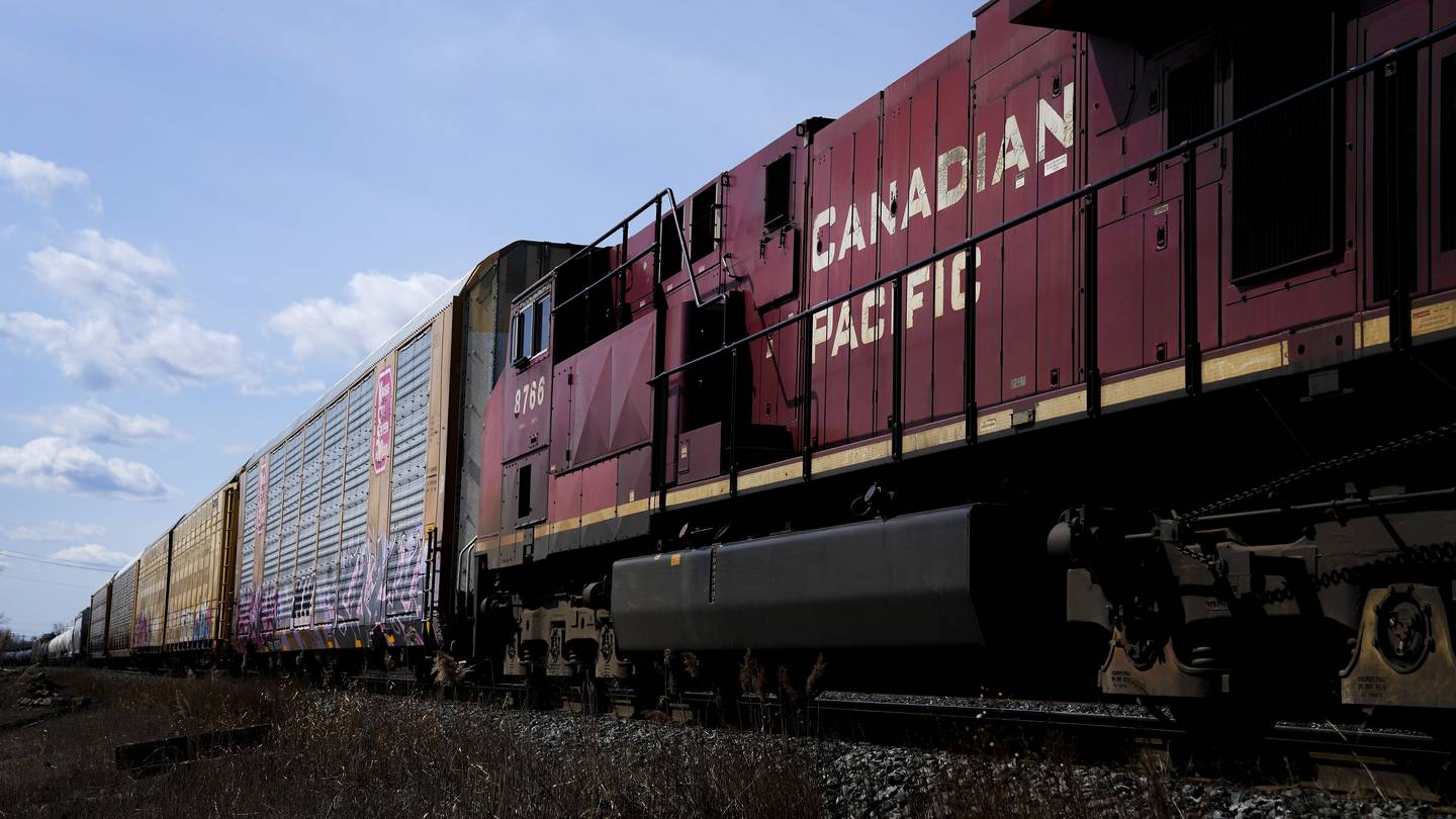 Possible work stoppage at Canada’s two largest railroads could disrupt US supply chain next week  WSOC TV [Video]