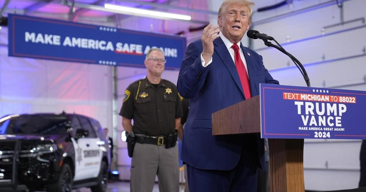 Trump campaigns to ‘make America safe again’ as Democratic convention zeroes in on his felony record [Video]