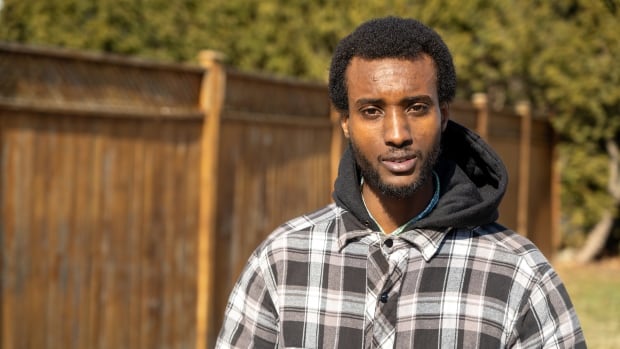 Why Ottawa police chased, beat and arrested the wrong man, in their own words [Video]